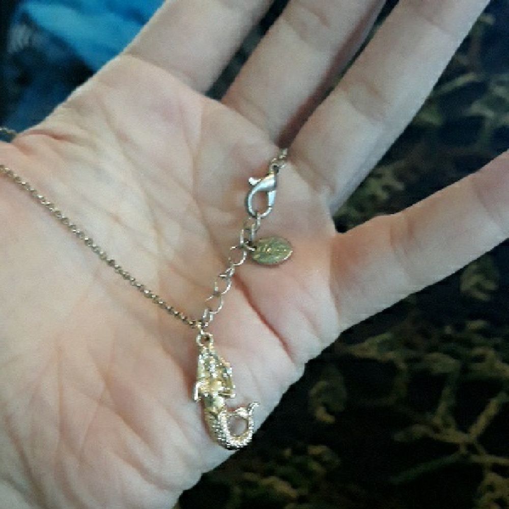 Gold Mermaid Pendant Necklace